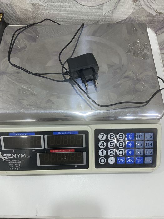 Продам электронные весы до 40кг