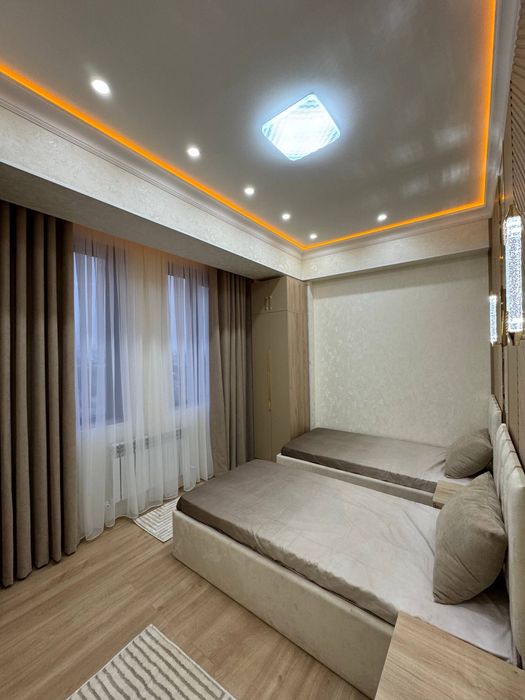 Продается новая квартира после ремонта на Алмазарском районе