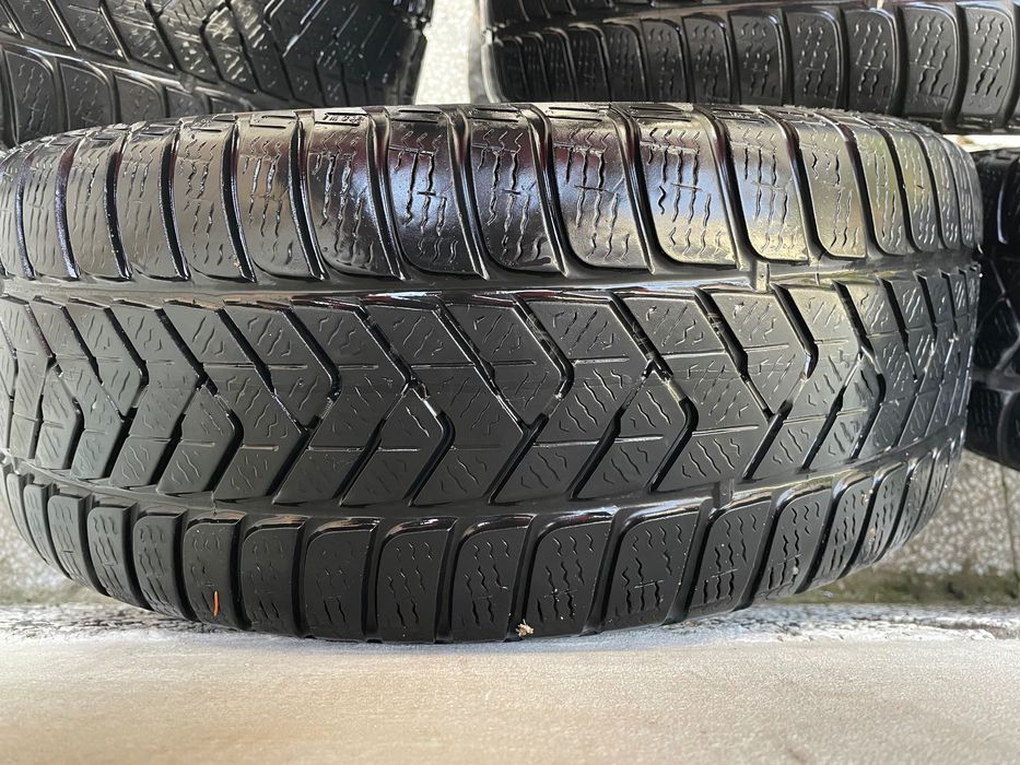 Гуми Pirelli с метални джанти 17-ки