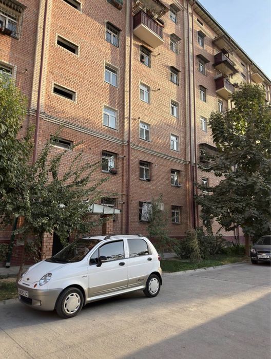 Сергили 9-худудда 3 хонали квартира сотилади