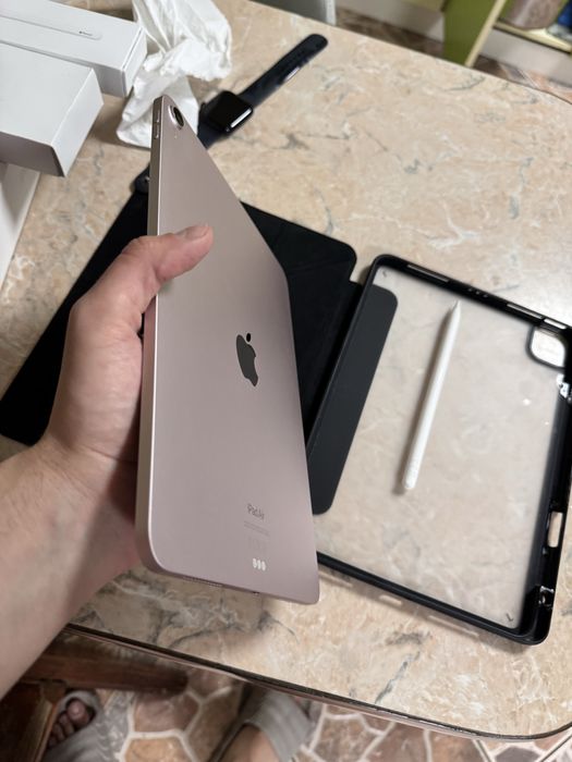 Ipad Air 5th 64 GB Pink Apple Pencil gen 2