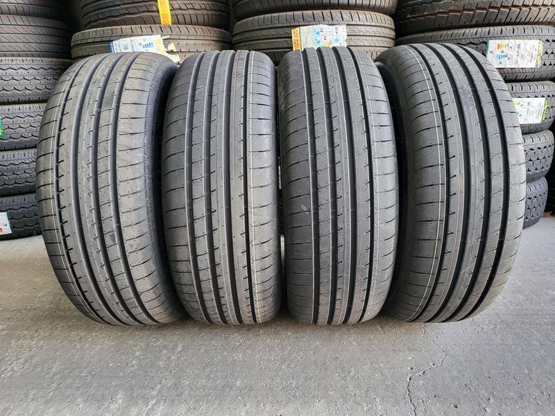 235/55/18 GOODYEAR 4бр