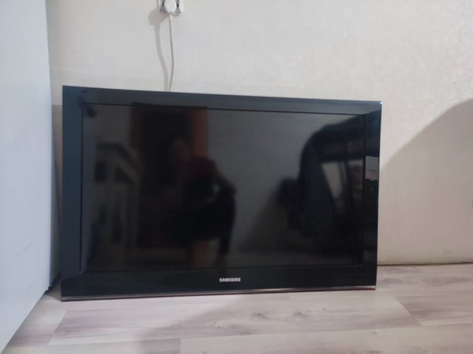 Продам телевизор