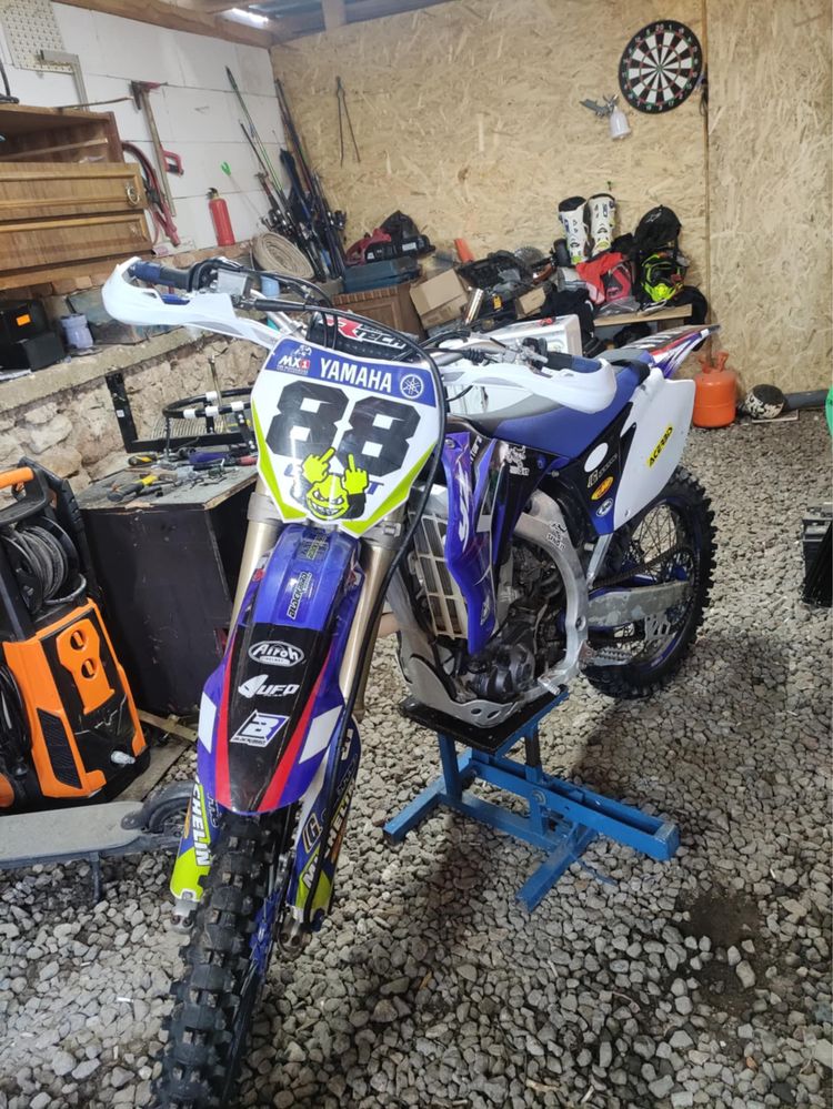 Yamaha 450 YZF.