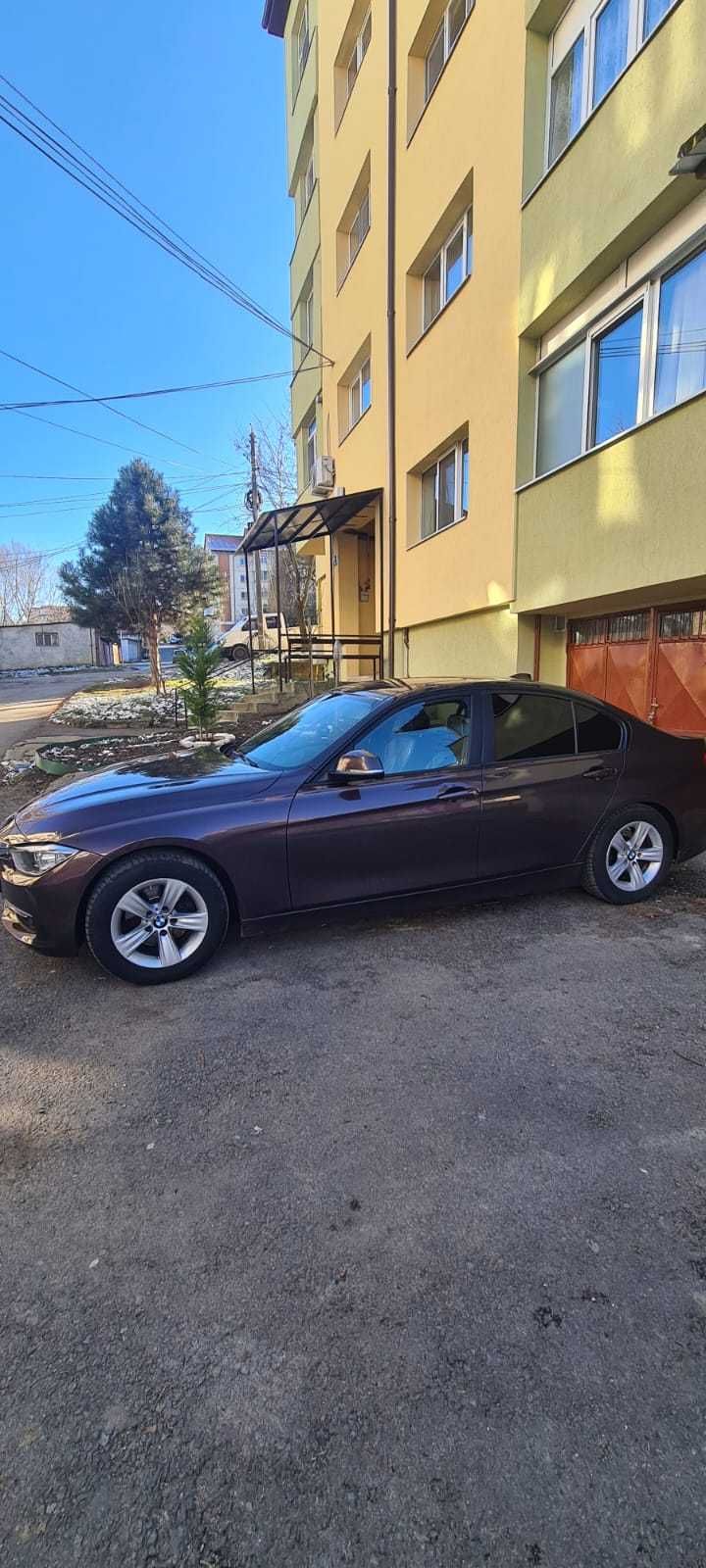 BMW 320d 2014 se vinde