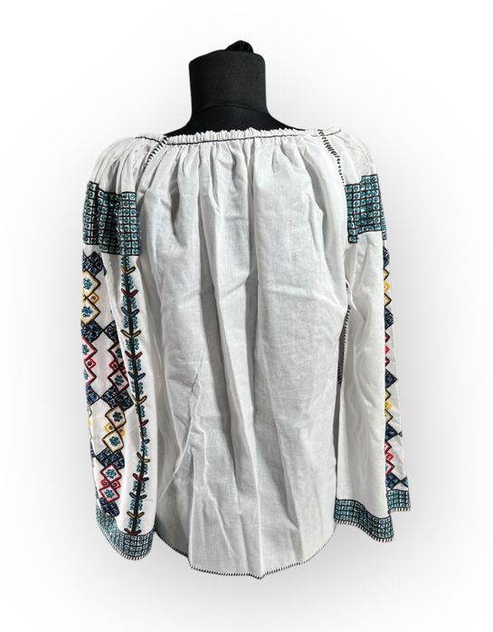 Ie traditională cusută manual NOUĂ marimea M/ L