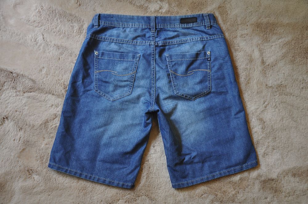 Blugi scurti s.Oliver, marimea M/Gins Denim