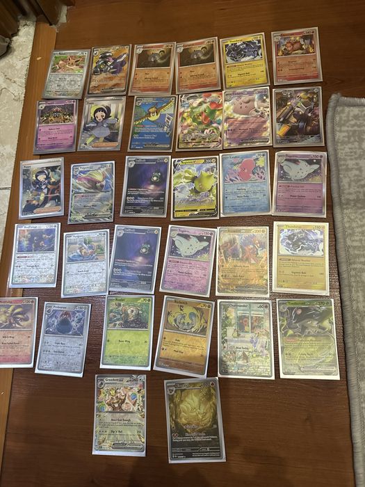 Pocemon карти редки и не редки