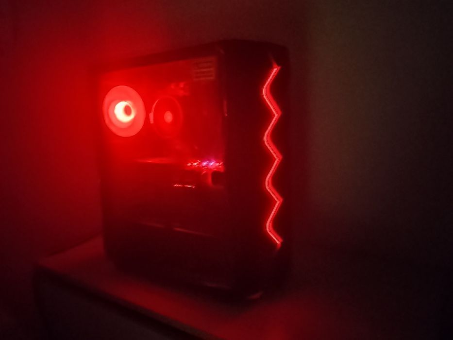 Чисто нов геймърски компютър – RX 5700XT, Ryzen 5, 16GB RAM, 1TB SSD