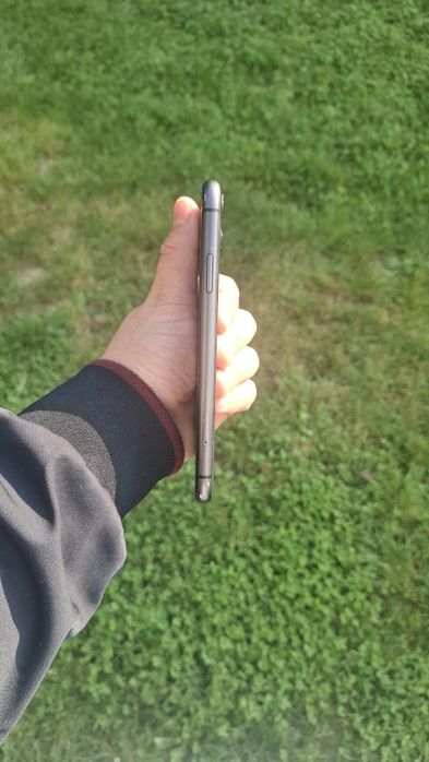Iphone 11 sotiladi