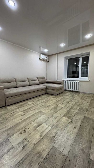 Продается 1 комн. Район 4-мкр