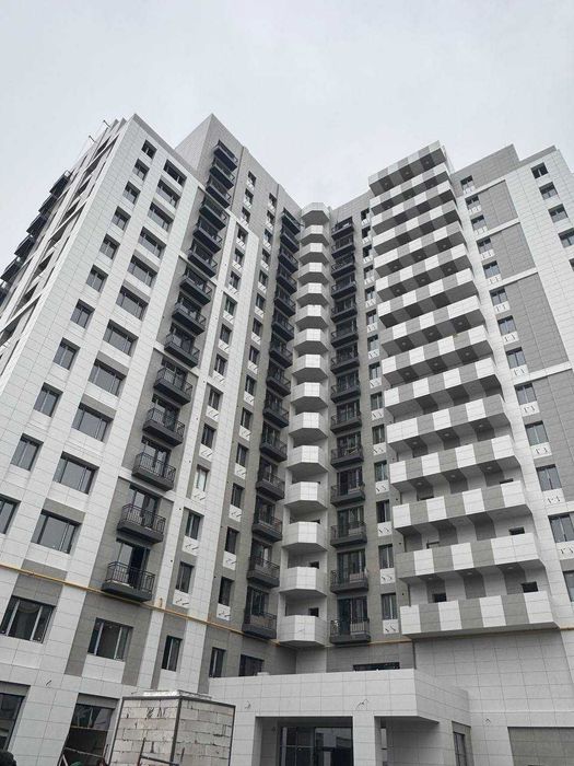 СРОЧНО продаю квартиру ЖК Alfraganus 2ком 64м2 Мирабад Узбум!*