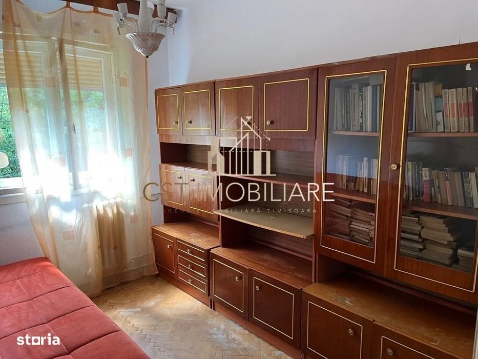 Apartament 3 camere  , zona Dacia ,