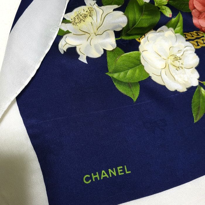 Esarfa vintage Chanel