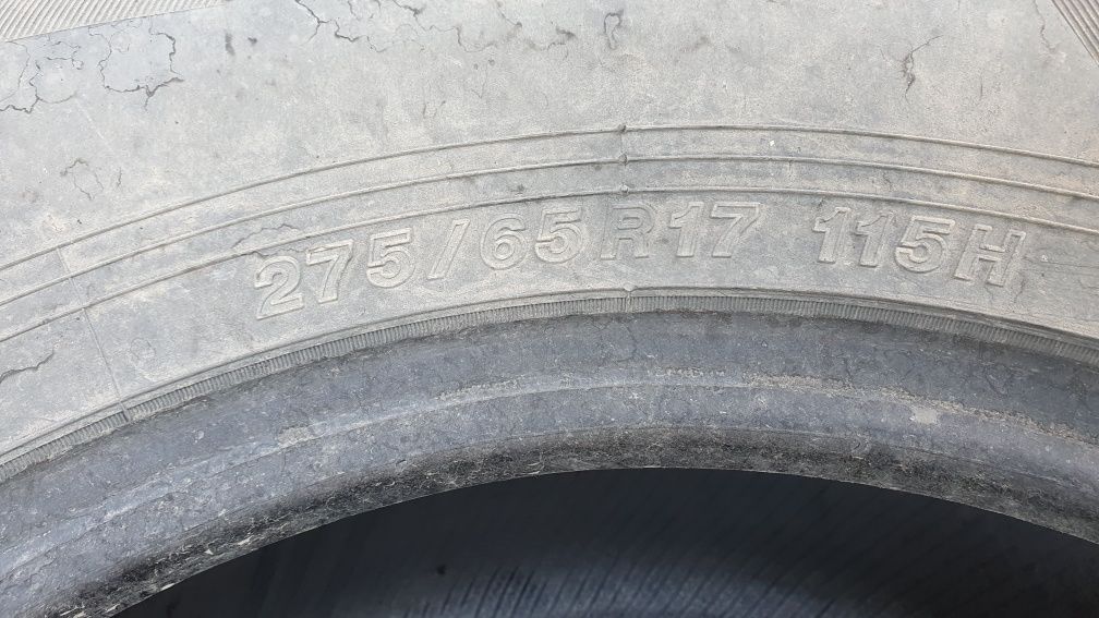 Продам шины на 17