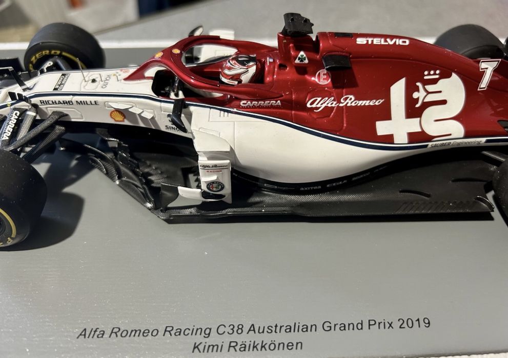 Machete formula 1 f1 1/18 Alfa romeo Ferrari C38,39,4 Spark Minichamps