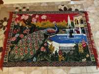 Vând carpet cu păun din material persan