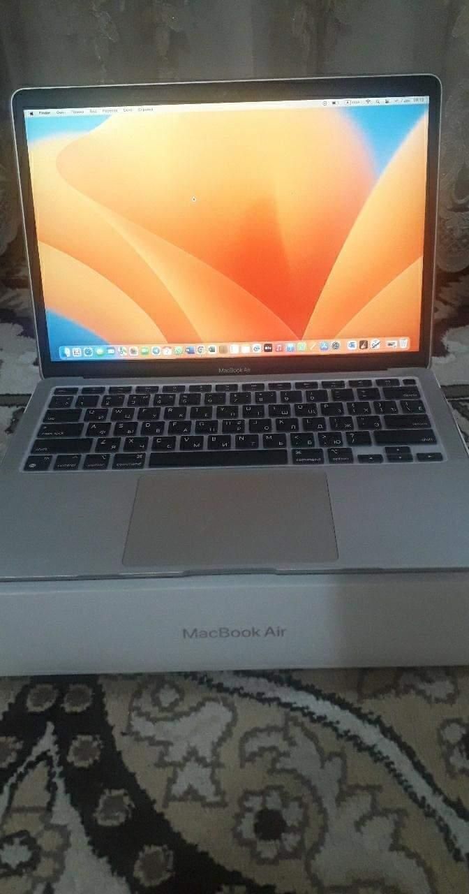 MacBook air M1 13 inch