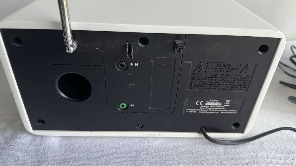 Radio digital cu auxiliar , FM si DAB fm