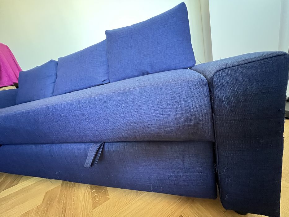 Colţar extensibil cu depozitare