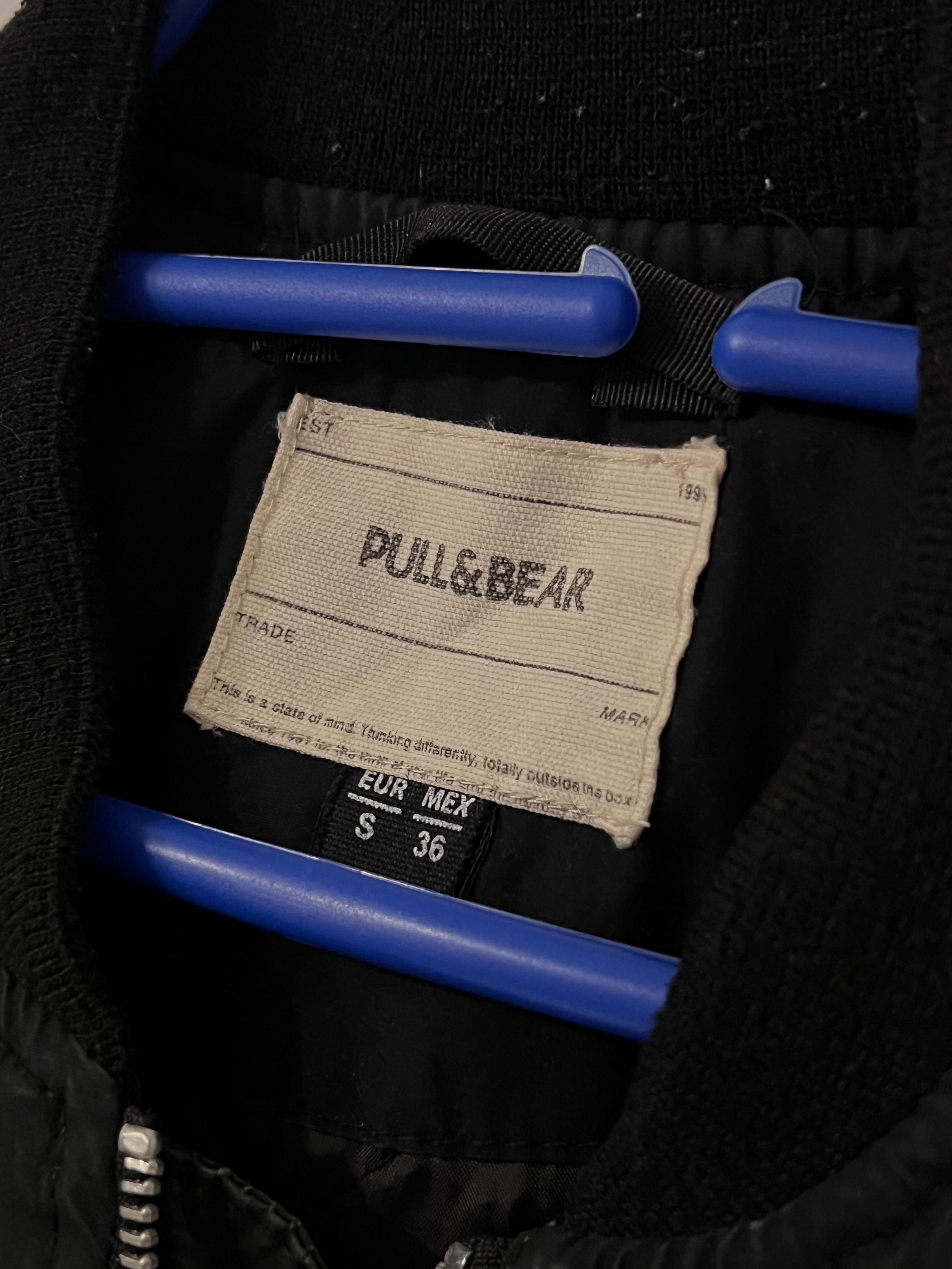 Мъжко черно яке на Pull&Bear