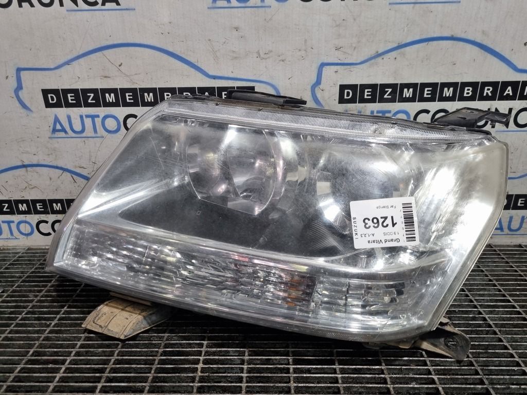 Far Stanga Suzuki Grand Vitara 2006 - 2012 SUV 4 Usi (1263) Cu lupă