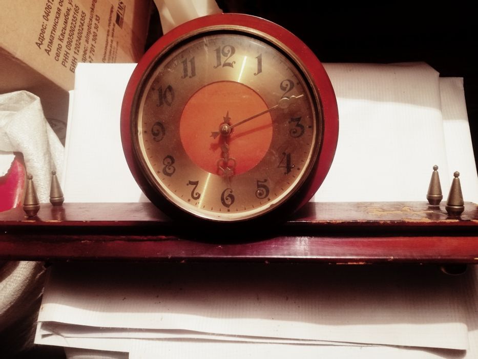 Продаются механические часы 50х годов, Весна за 4500т