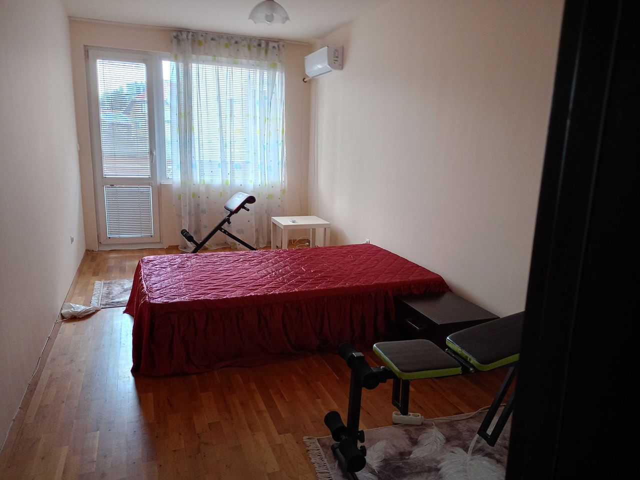 Дава се под наем Тристаен апартамент в София, Гео Милев - 140 кв.м за 875 € - Снимка #3