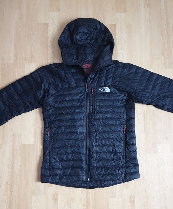 Geacă de puf THE NORTH FACE, de bărbați, marimea S (merge si la M)