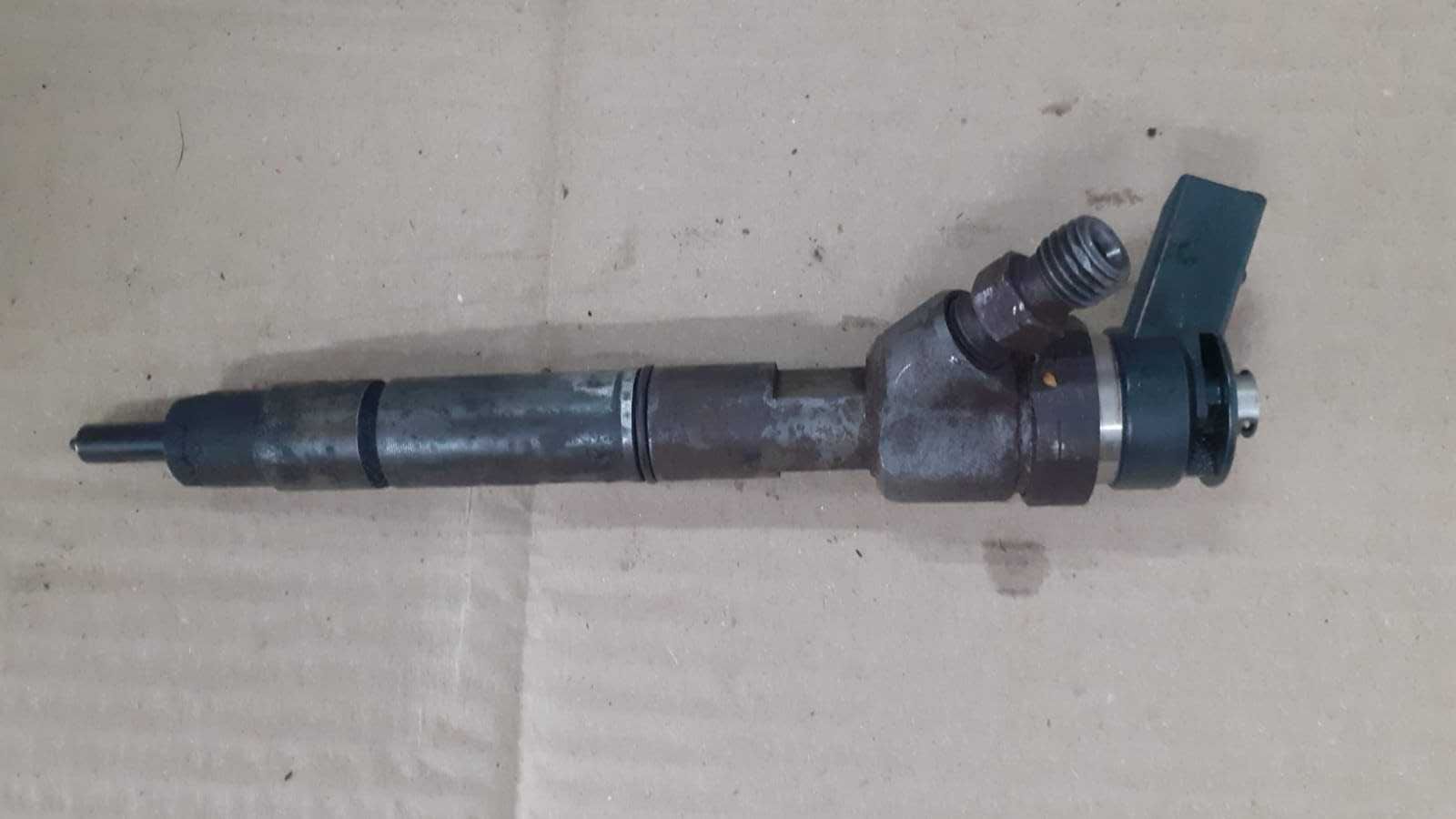 Injector Mercedes B Class w245 2.0 cdi cod A6400700787