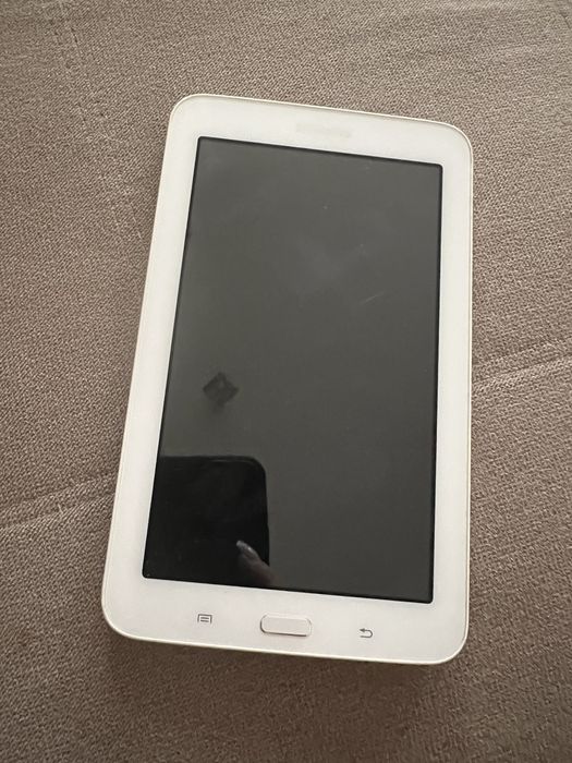 Планшет самсунг SM-T110