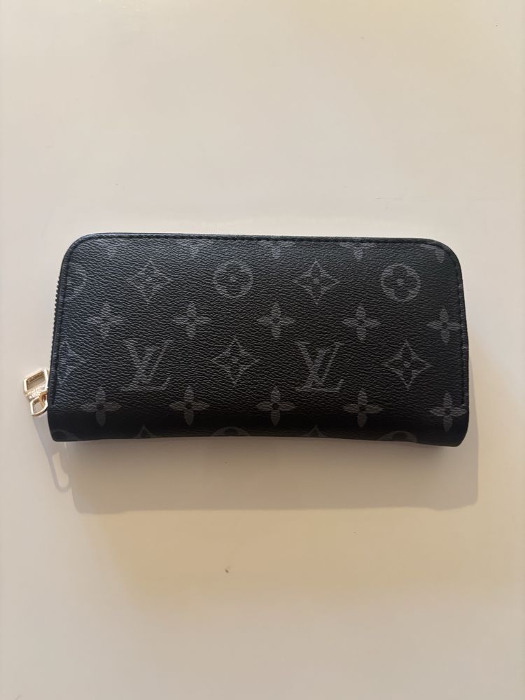 Louis Vuitton Портмоне