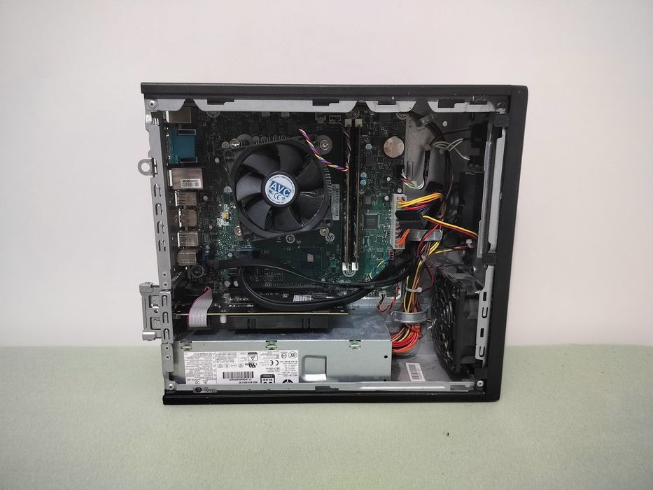 PC low gaming ieftin