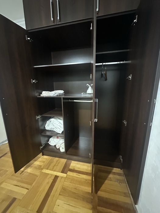 Шкаф почти новый