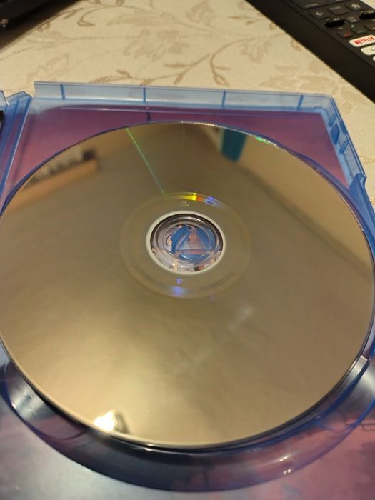 Продавам Grand Theft Auto 5