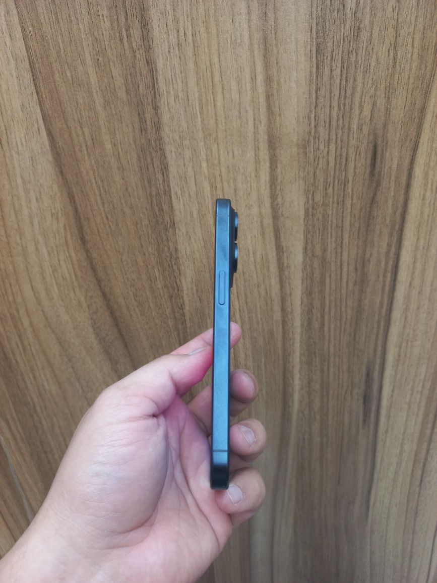 iPhone 15 Pro (256gb)