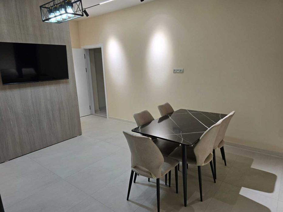 СРОЧНО! Продаётся 3 комнатная квартира на СЕБЗОР КОХ ОТА