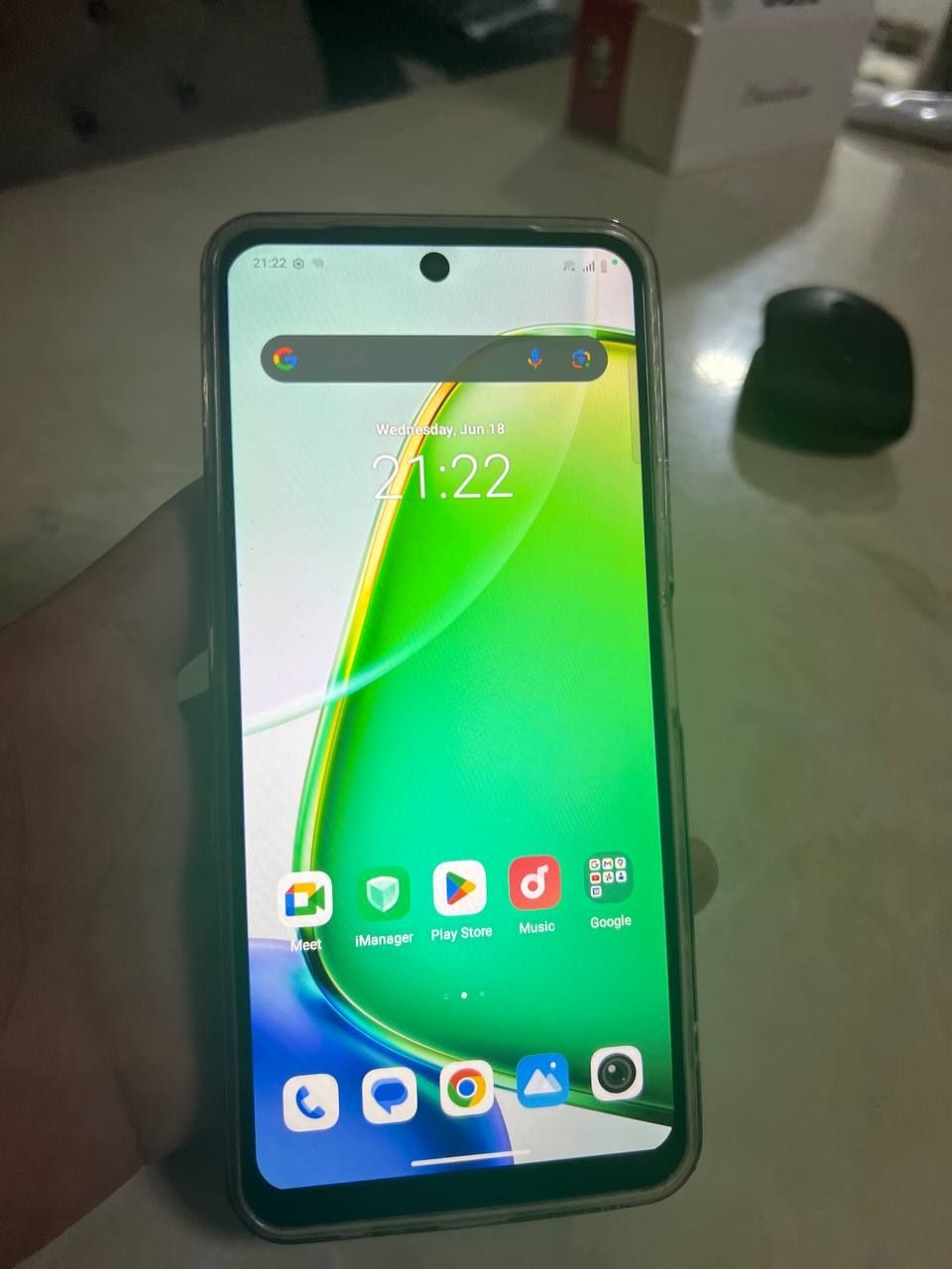 Vivo Y28 sotiladi