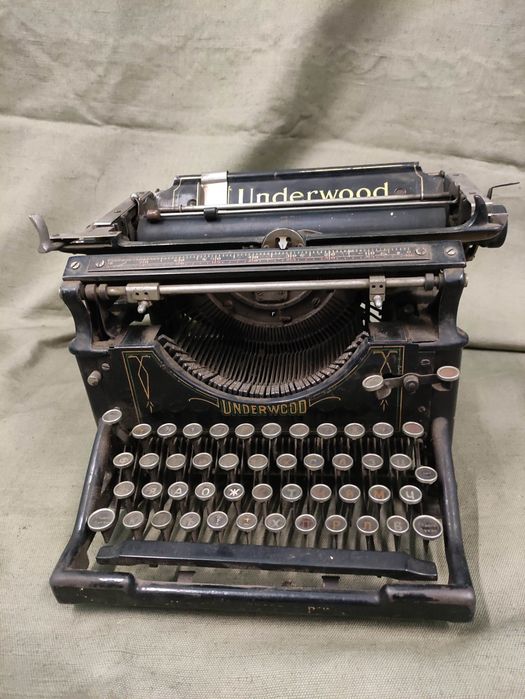 Продавам американска пишеща машина Underwood No. 5