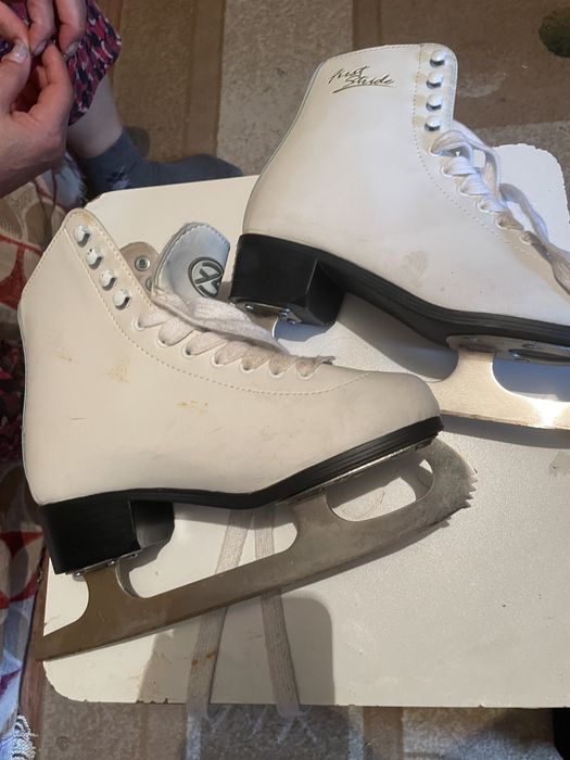 Коньки любительские