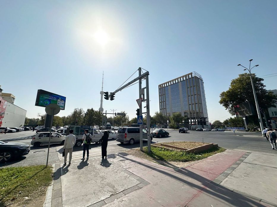 Юнусабад метро Шахристан 3-х комнатная 84 м2 Банковский дом