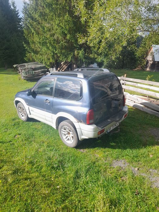 Vând suzuki grand vitara
