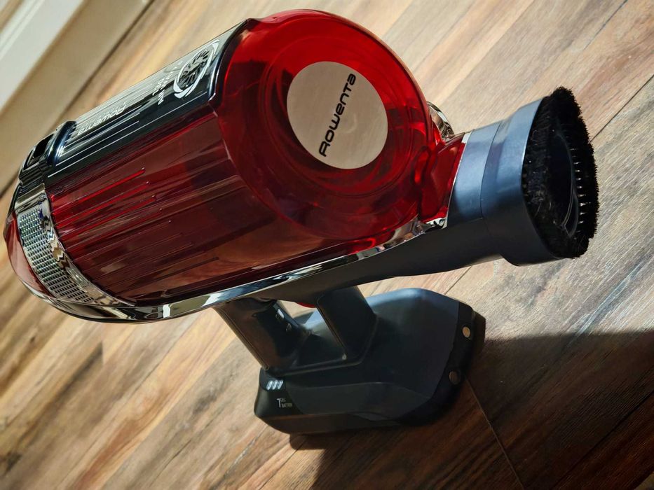 Corp aspirator Rowenta X-force FLEX 11.60, defect, cu baterie