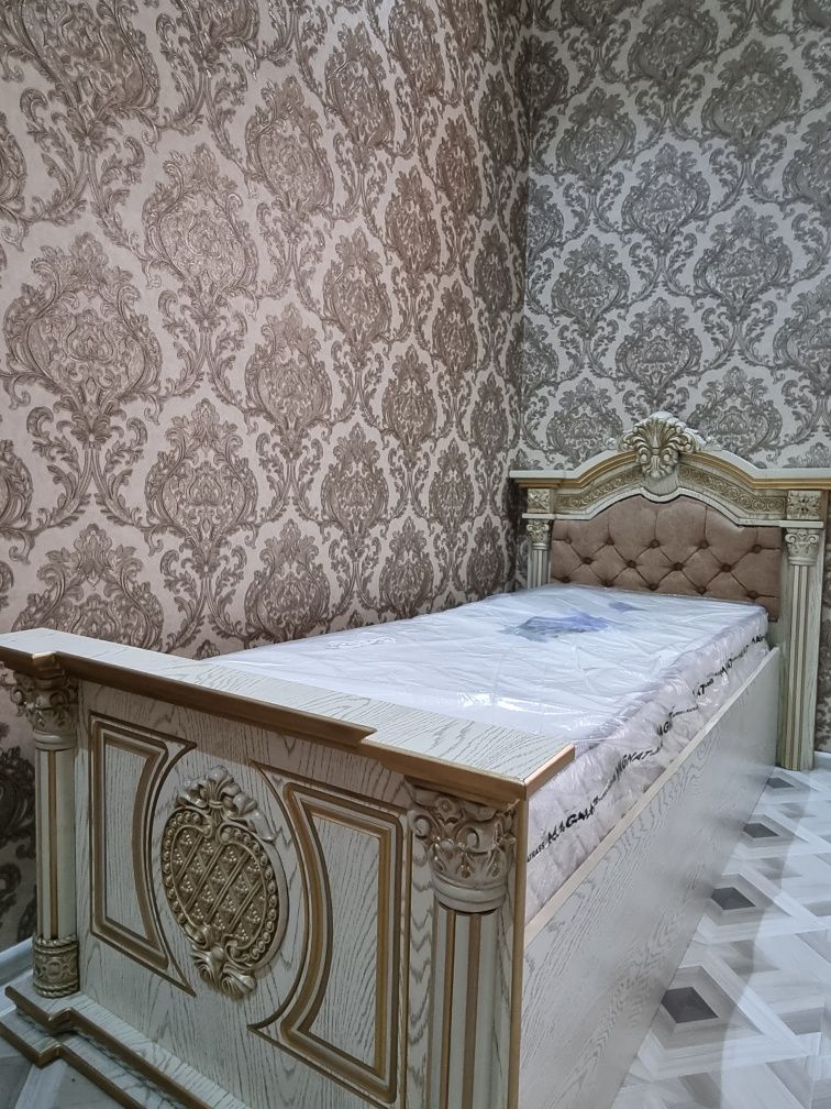 Срочно Продаётся 1на спальная кровать Новом состоянии