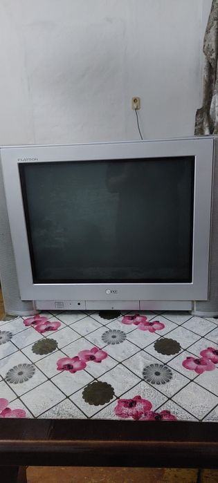 Продам телевизор