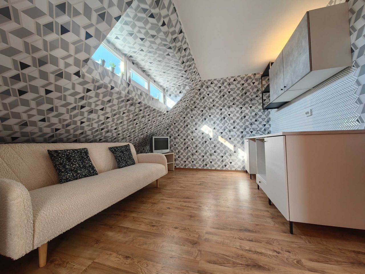 Продава се Двустаен апартамент в Несебър - 54 кв.м за 1112 €/кв.м - Снимка #11