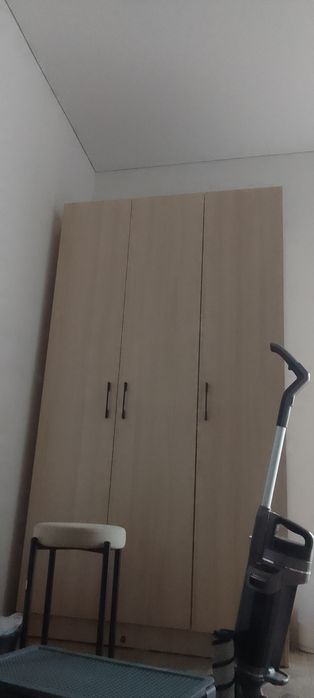 Шкаф сатылады. Состояние кушти. Жагалау. Култегин 19 .