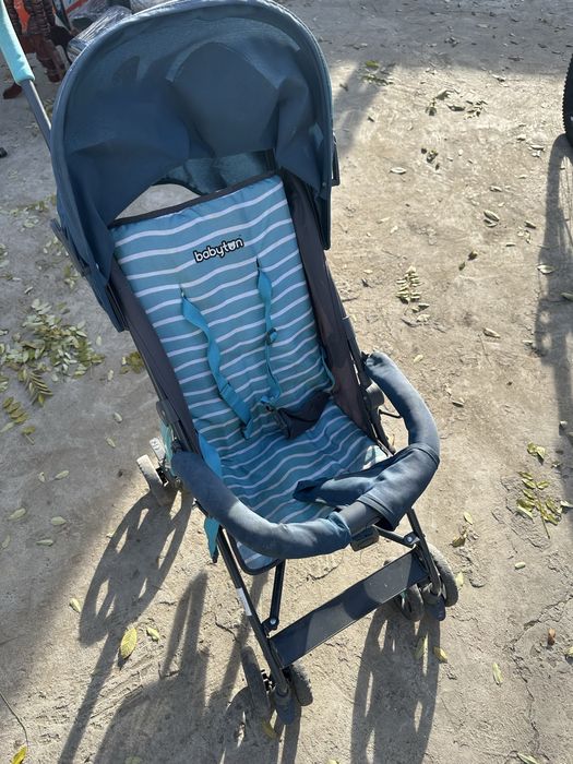 Бесплатно отдам коляску Babyton