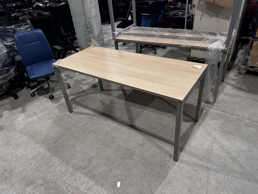 Офис бюро с метална рамка – 160х70х75 см, 3 броя