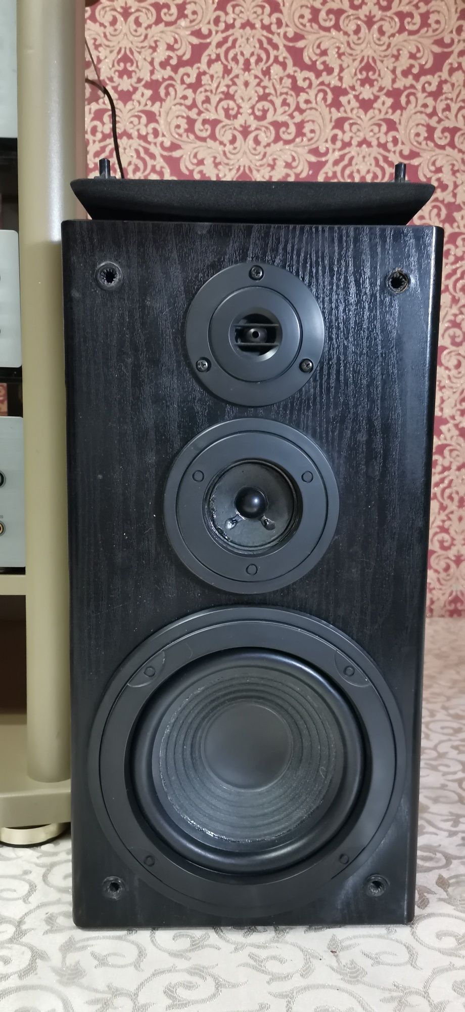 Муз центр daewoo ami 806 в хорошем состоянии. 250 долларов.